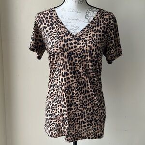 PINK Victoria’s Secret Animal Print Sleepwear T-shirt. Size Large.